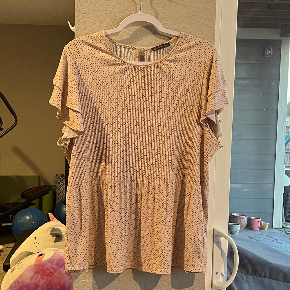 Adrianna Papell peach flutter sleeves Blouse size Large